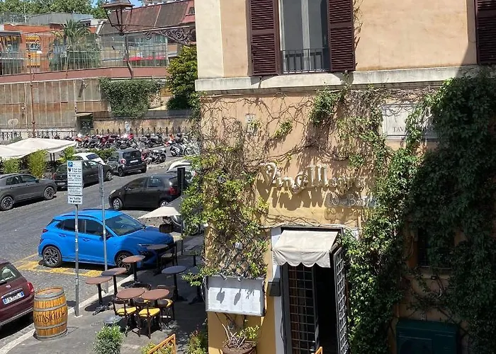 Апартаменты Trastevere Rome's Heart Charming 888 Рим