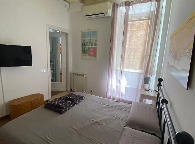 Trastevere Rome's Heart Charming 888 Апартаменты